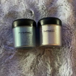 Mac pigments in Mutiny and Frost never used NWT